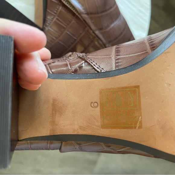 Madewell The Mira Side-Seam Ankle Boot - Picture 8 of 13